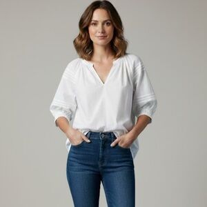 Chico’s  White V-Neck Short Sleeve Cotton Poplin Top Peasant Style Size 2 US 8